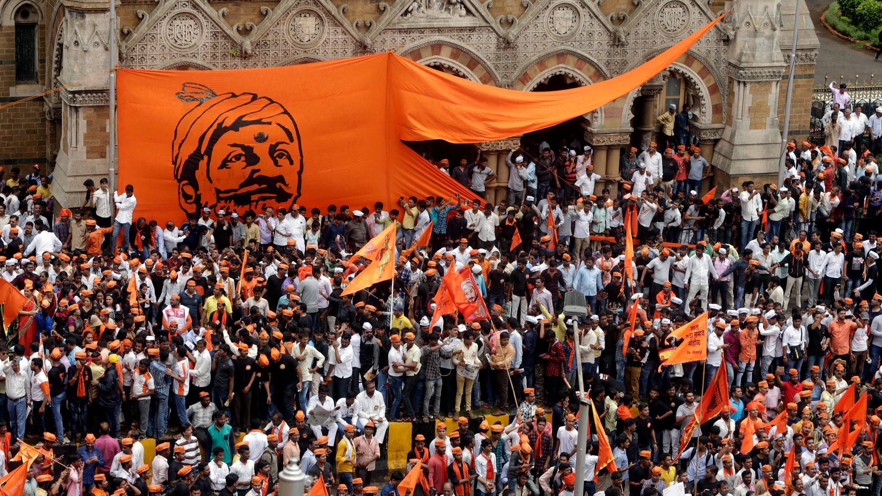 Maratha Reservation: Why This SC Verdict Can Alter Political Equations In Maharashtra Ahead Of Elections | HuffPost Politics