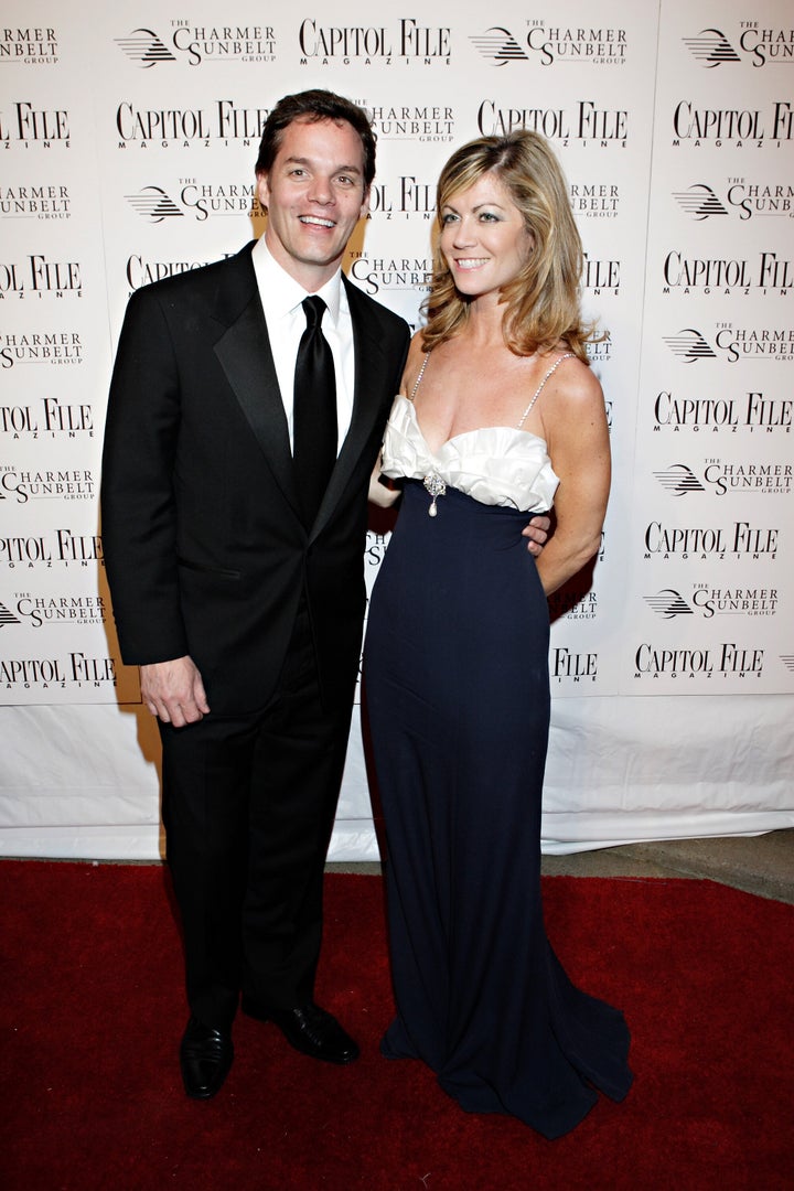 Laurie Luhn (right) with Bill Hemmer at the Capitol File Magazine and Charmer Sunbelt Host White House Correspondents' A