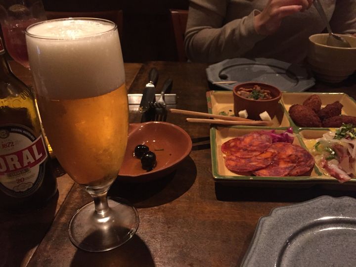 東京・渋谷のポルトガル料理店。この後、スプーンを落とした。