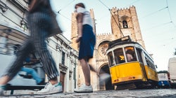 Lisboa en dos barrios y un puñado de