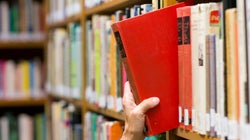 El libro sale del túnel de la crisis: cada español habría gastado 52 euros en libros en