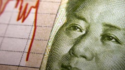 La economía china reajusta a la baja sus