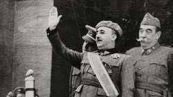 La hija de un ministro de la dictadura promueve la canonización de