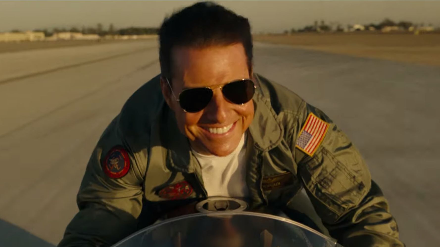 did tom cruise sing in danger zone