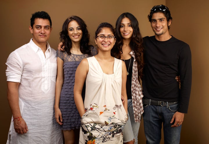 Actor Aamir Khan, actress Kriti Malhotra, director Kiran Rao, actress Monica Dogra and actor Prateik Babbar from "'Dhobi Ghat'.