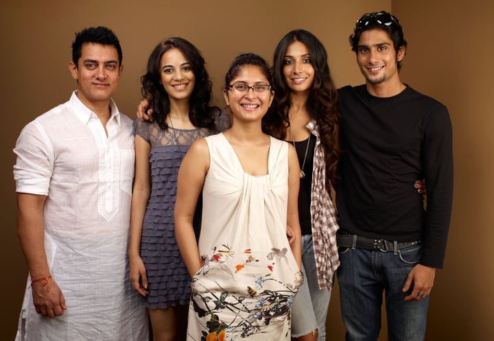 Actor Aamir Khan, actress Kriti Malhotra, director Kiran Rao, actress Monica Dogra and actor Prateik Babbar from "'Dhobi Ghat'.