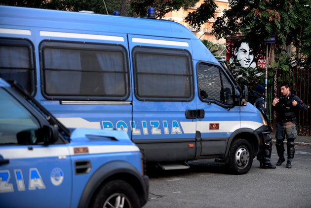 Allarme terrorismo a Roma, si cerca un siriano