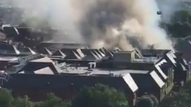 Fire At Walthamstow The Mall Sees 125 Firefighters Tackle Huge Blaze