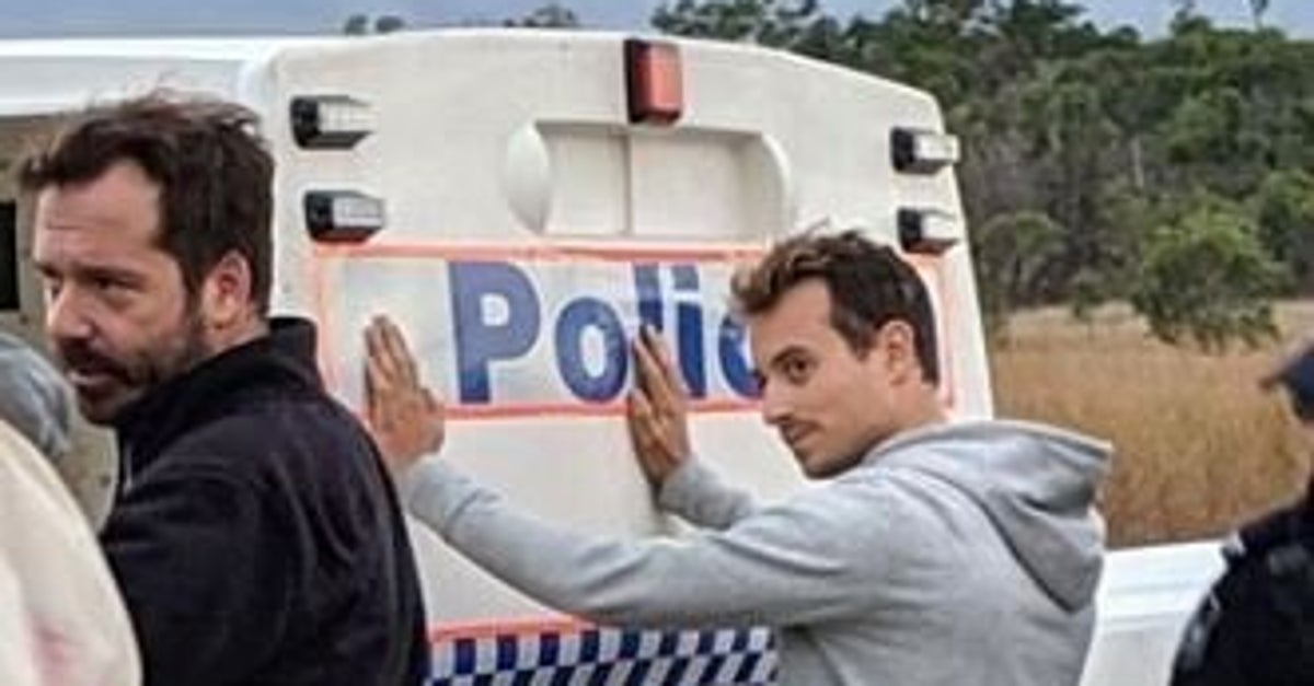 Pourquoi Ebola Ne Se Propage Pas En Europe Hugo Clément et son équipe interpellés en Australie lors d'un tournage