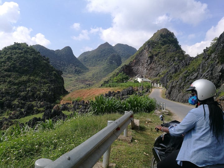 在越南北部的河江环路上进行为期3天的摩托车之旅。