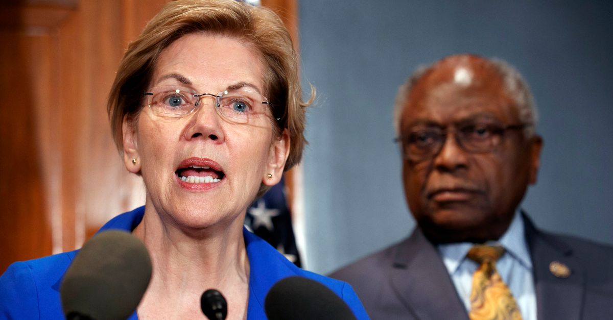 Elizabeth Warren Introduces Bill To Cancel $640 Billion In Student Loan Debt