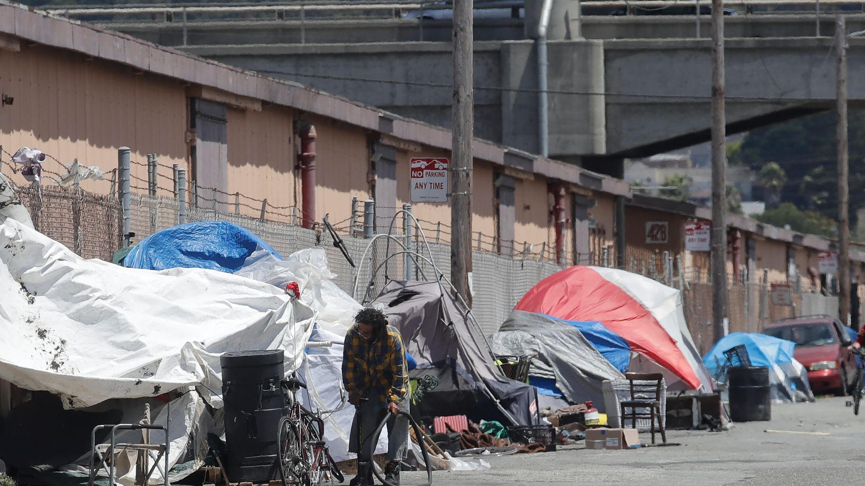 America's Homeless Crisis Is Inspiring New Acts Of Cruelty | HuffPost ...