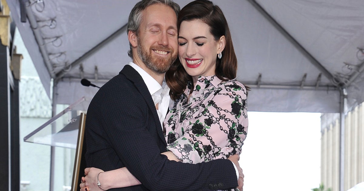 Anne Hathaway Est Enceinte De Son Deuxieme Enfant Le Huffpost