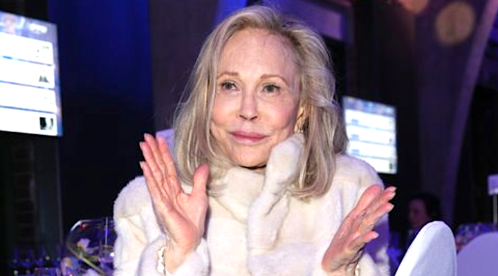 Faye Dunaway has been fired from the one-woman show "Tea at Five," and a report says the move follows a lot of backstage drama.