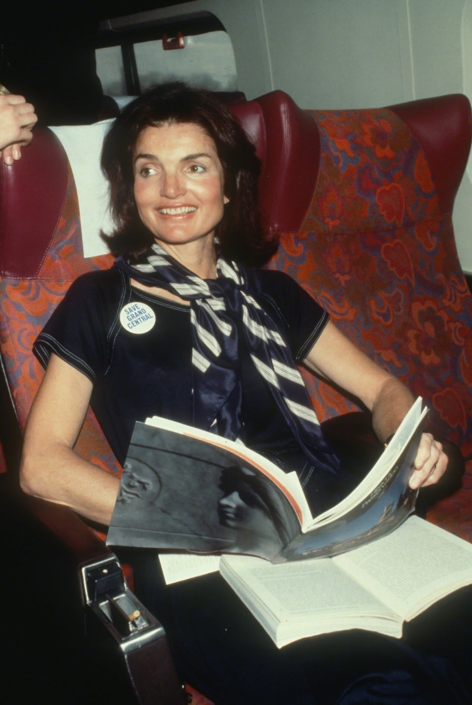 Jackie Kennedy Onassis Iconic Style From Her Teen Days To Her Final Years Huffpost Life 