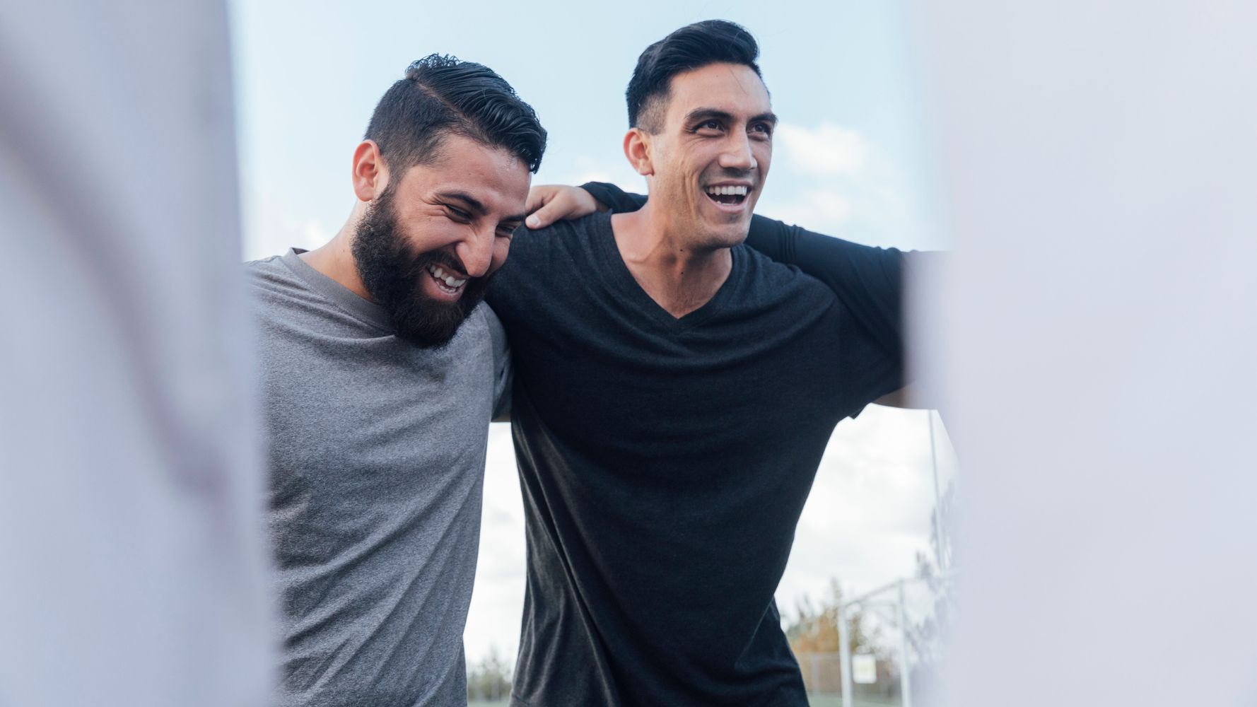 Navigating: Why Is It Hard For Men To Make Friends? | HuffPost Canada Life