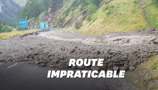 Les images du déluge de grêle qui a arrêté la 19e étape du Tour de