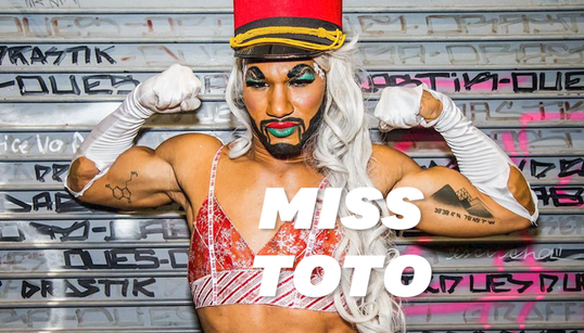 Bodybuilder le jour, drag-queen la nuit, il passe d’un monde à l’autre en un battement de