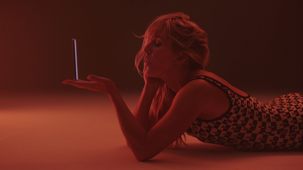 Goulding is seen here in a scene from the "Hate Me" video. 