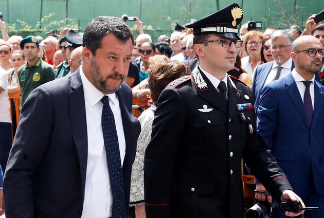 La gente chiede a Salvini