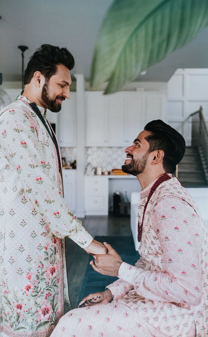 These Two Grooms Got Married In A Strikingly Beautiful Hindu