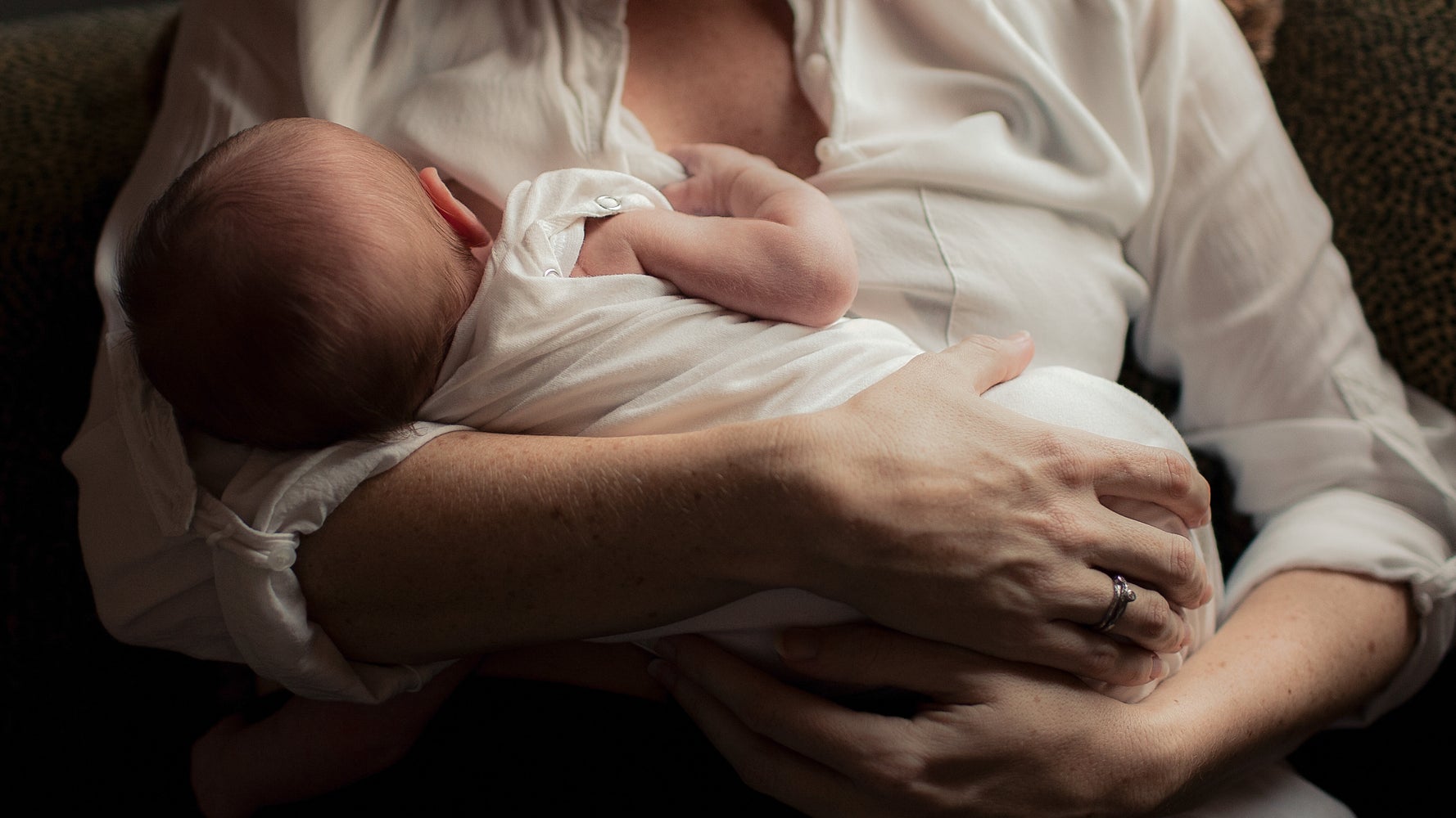 新生児の授乳に忙しかった私のおっぱい その後私を苦しめるなんて ハフポスト Life