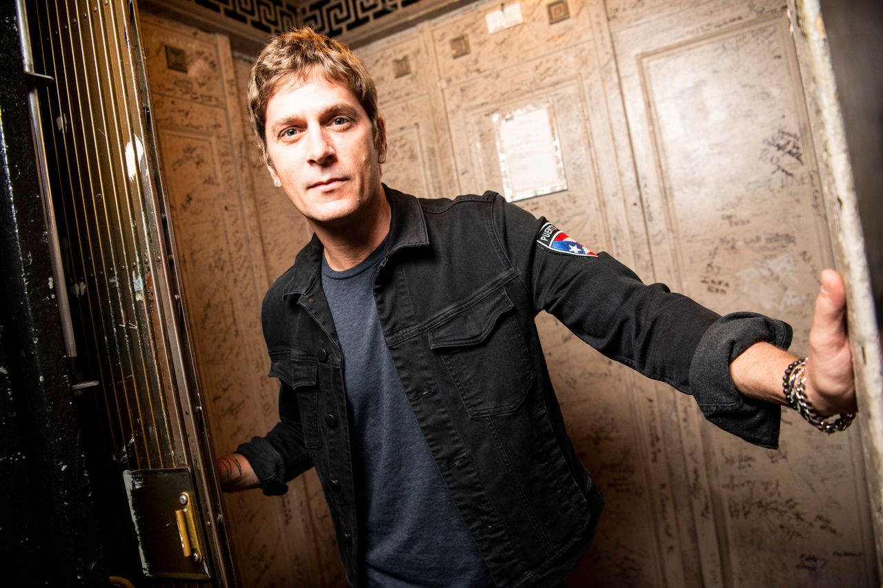 Matchbox Twenty frontman Rob Thomas is currently on tour in support of his fourth solo album, "Chip Tooth Smile." 