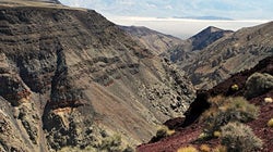 Le crash d’un chasseur de combat dans la Vallée de la mort fait six blessés