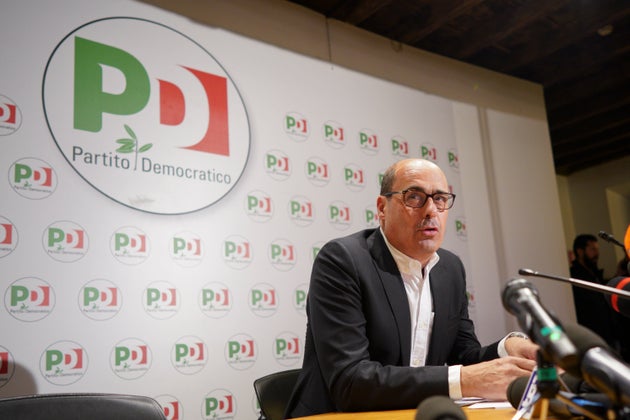 Firme Contro Salvini Zingaretti Lancia L Iniziativa Pd Renzi Fa La Sua L Huffpost