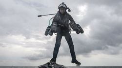 Franky Zapata, “l’homme volant” français, a désormais un concurrent