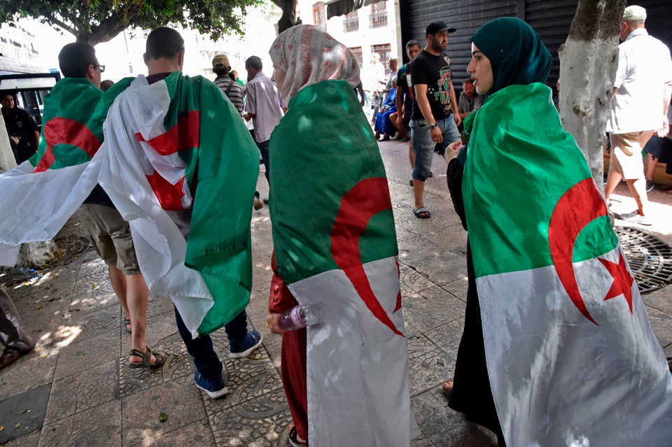 La manifestation du 24e vendredi à Alger en 5