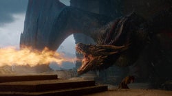 On sait enfin pourquoi Drogon fait fondre le trône de fer dans