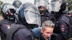 La France condamne les centaines d’arrestations d’opposants au