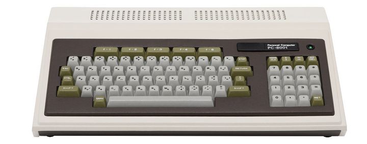 伝説の名機「PC-8001」が手の平サイズで復活。40年前のNEC製パソコン