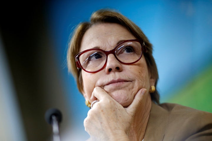 Ministra Tereza Cristina sobre críticas à nova rotulagem de agrotóxicos: "A imagem do nosso país está sendo denegrida de uma maneira que de vez em quando é até leviana".