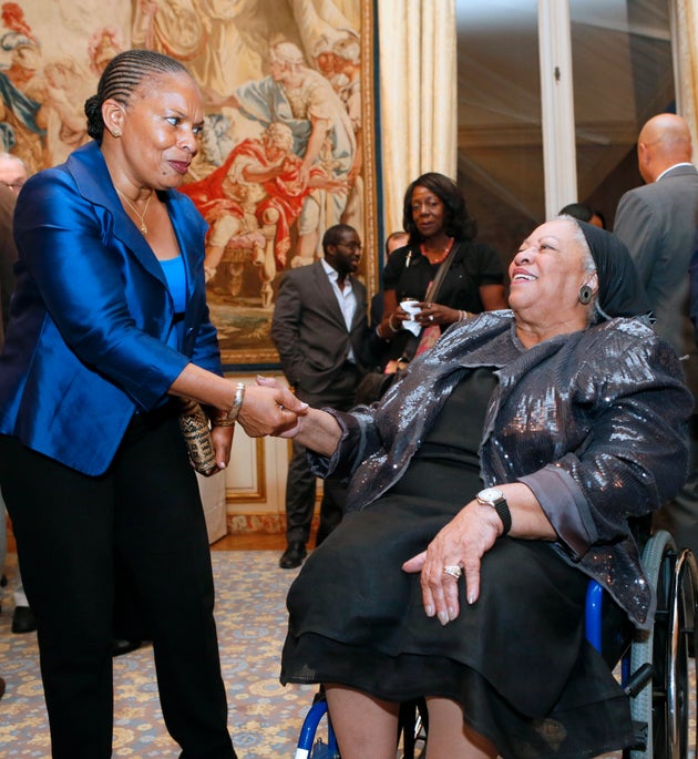 La ministre de la justice Christiane Taubira en présence de l'écrivaine américaine...
