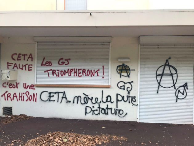 Résultat de recherche d'images pour "permanence LREM taguee vandalisee"