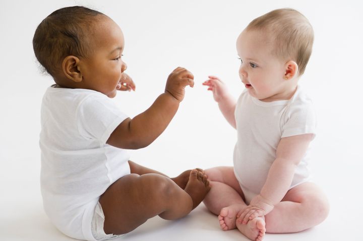 Les bébés peuvent-ils vraiment avoir un genre (socialement construit) en plus d’un sexe (anatomique)?