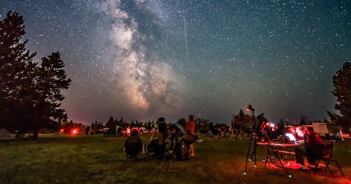 Perseid Meteor Shower To Peak Over Canada This Week HuffPost News