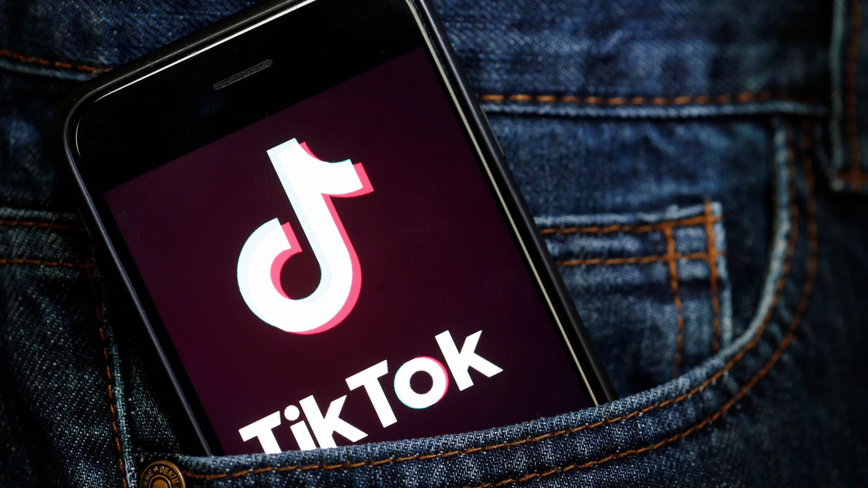 Porn Grifters Are Chasing Teens On TikTok | HuffPost UK News