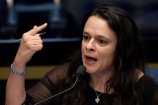 Janaina Paschoal é autora de projeto que incentiva cesárias no