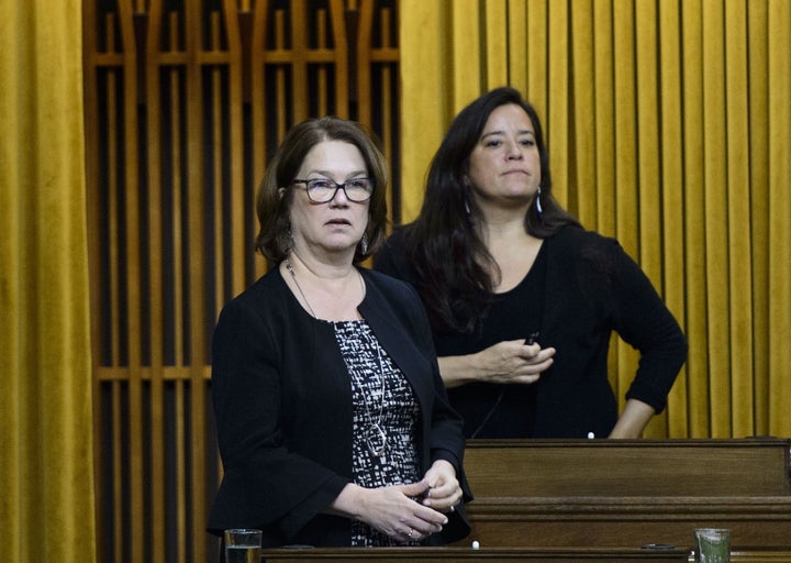 Independent MPs Jane Philpott and Jody Wilson-Raybould vote in the House of Commons on April 9, 2019.