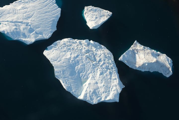 Το φετεινό καλοκαίρι η Γροιλανδία έχασε 197 δισεκατομμύρια μετρικών τόνων πάγου.