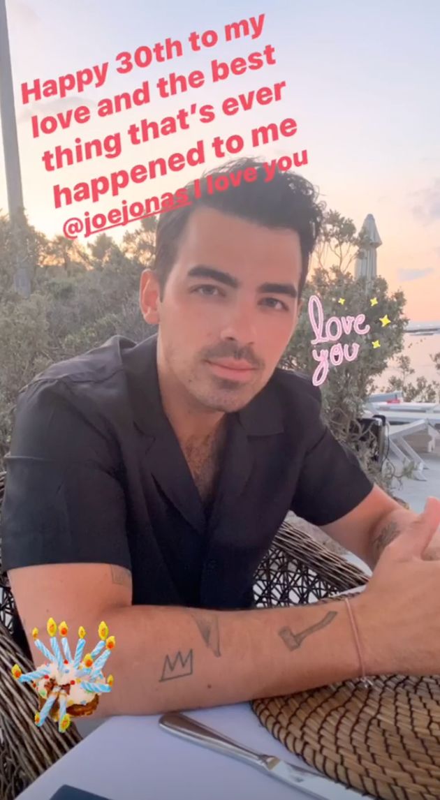 Joe Jonas Gets Cake And Concert Kiss From Sophie Turner For 30th Birthday