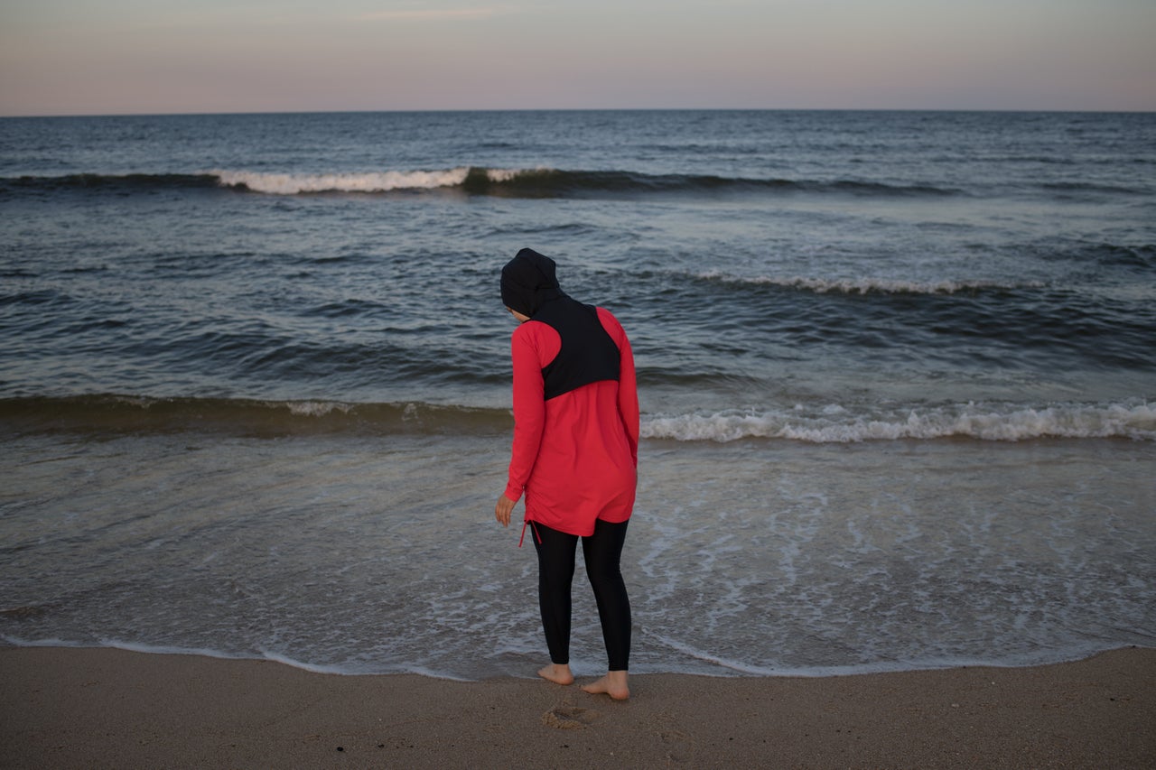 St. Cloud swimmers break barriers for Muslim girls in sports