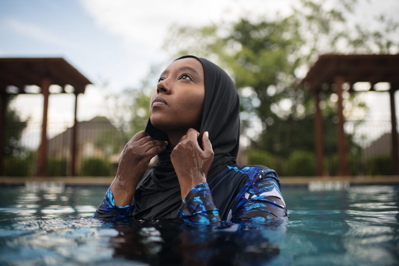 St. Cloud swimmers break barriers for Muslim girls in sports