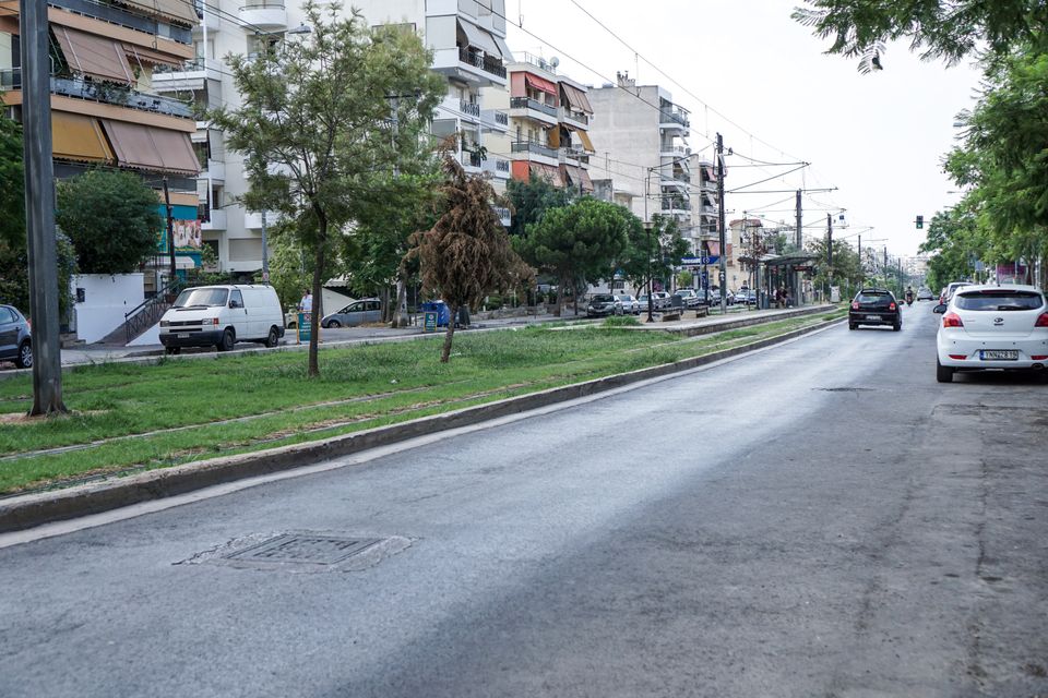 Άδεια η Αθήνα - Φωτογραφίες από την απολαυστικά έρημη