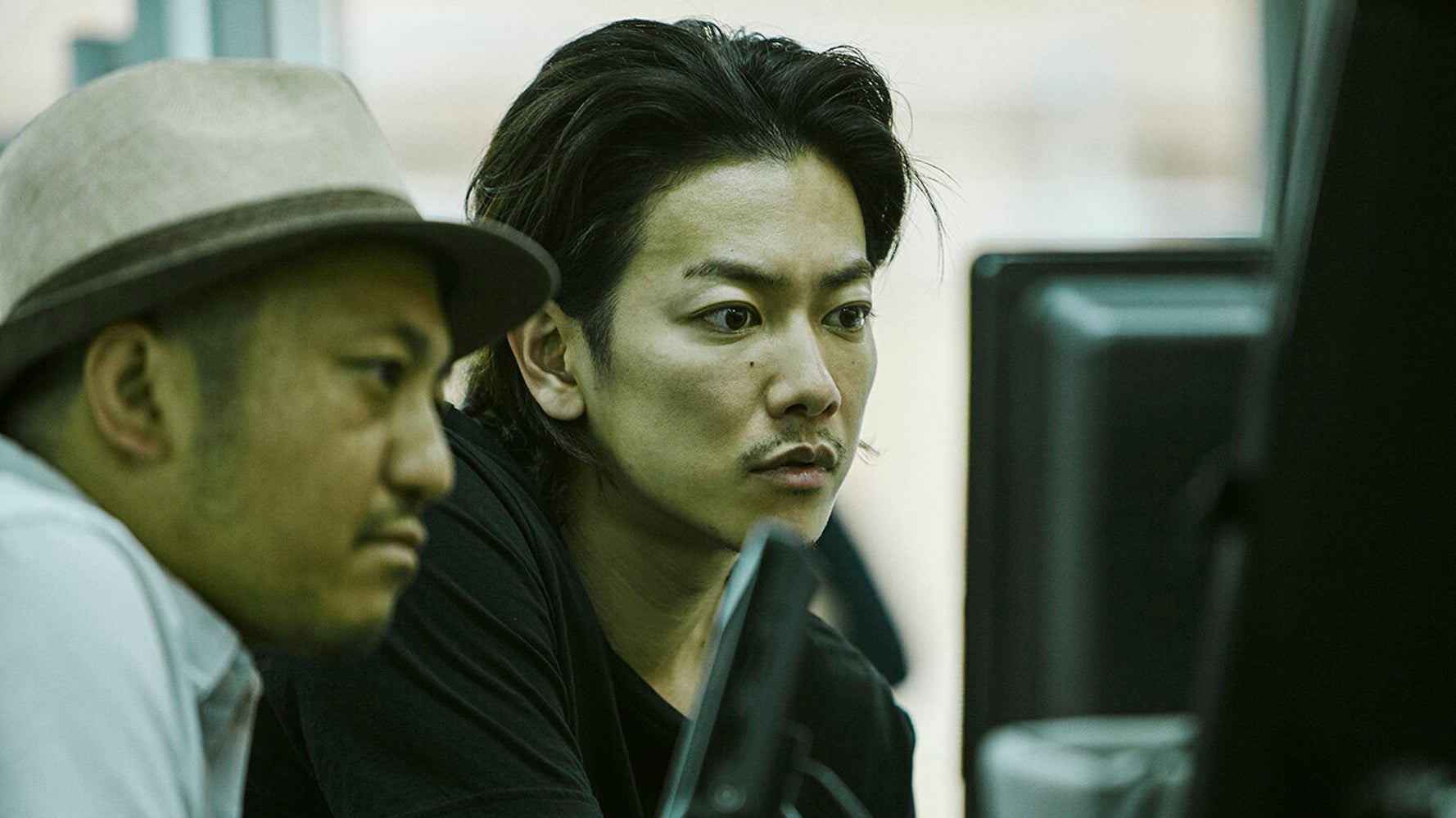 白石和彌監督 佐藤健とのタッグで 家族の再生 描く きっかけは母親の死 ハフポスト アートとカルチャー 白石和彌監督 佐藤健とのタッグで 家族の再生 描く きっかけは母親の死 ハフポスト アートとカルチャー