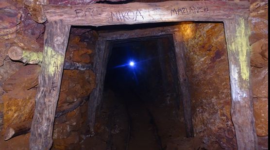 Σέριφος: μια υπόγεια διαδρομή από το Μ. Λιβάδι στην παραλία