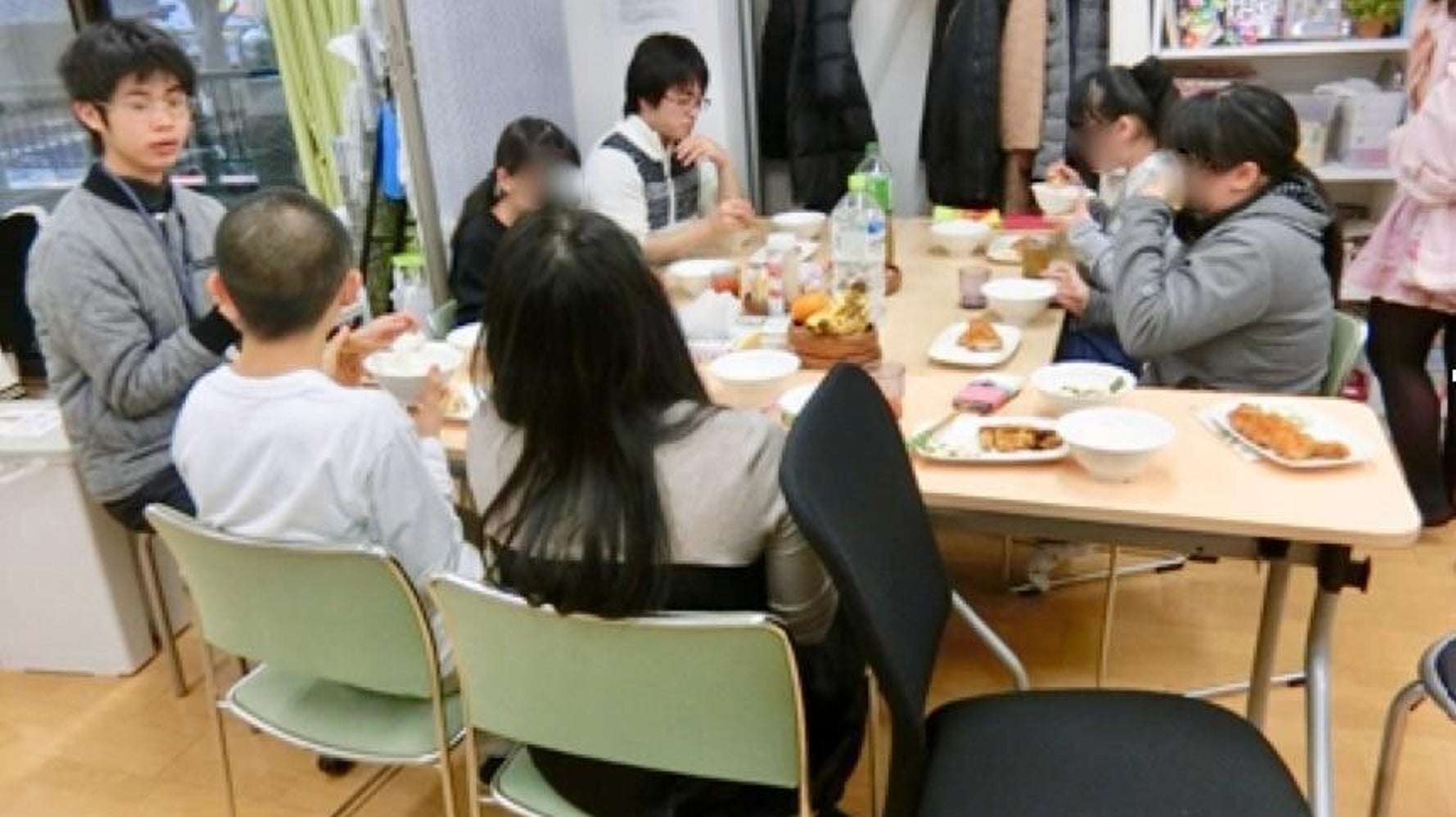 夏休みになったとたん やせ細る子どもたち 貧困状態にある彼らにとって 生命線 は給食だった ハフポスト Life 夏休みになったとたん やせ細る子どもたち 貧困状態にある彼らにとって 生命線 は給食だった ハフポスト Life